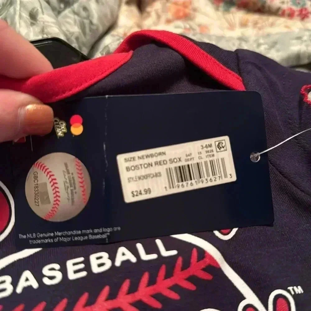 Boston Red Sox Unisex Bodysuit - Picture 6 of 6